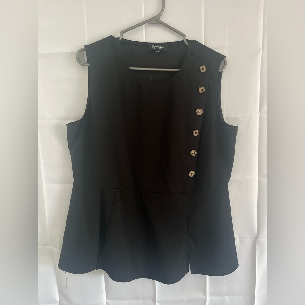 4/$25 Lily Morgan Black Sleeveless Button-Detail Top